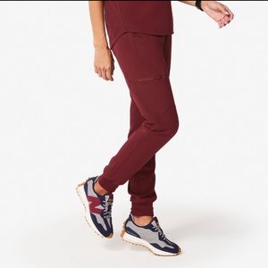 XSP FIGS Zamora Jogger Pants in Burgundy